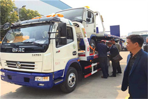 四子王旗汽车道路救援拖车价格